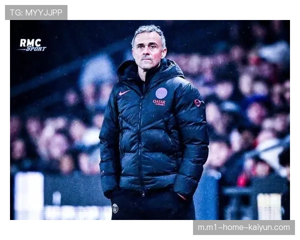 巴黎更衣室出现杂音 登贝莱言论引发恩里克不满 巴黎更衣室出现杂音 登贝莱言论引发恩里克不满